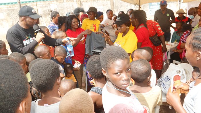 gospel-parade-aleyita-gift-items-medical-screening-florence-tom-praise-victory-ebiware-tom-6